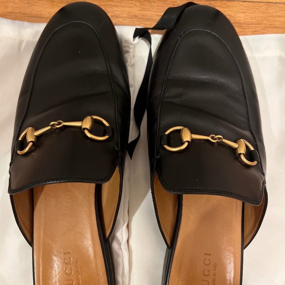 GUCCI black Princetown mules